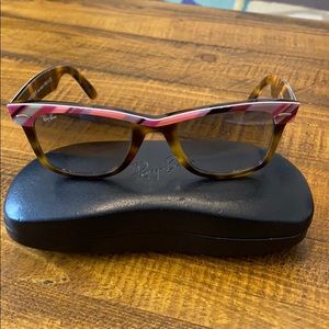 Ray-Ban Wayfarer Sunglasses